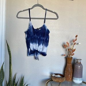 Lulu’s Toe Front Cropped Tank